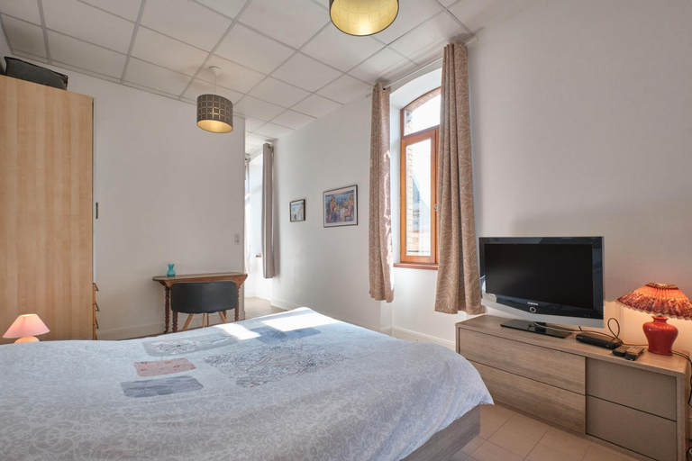 Bedroom 2, Suite Marguerite chez l'habitant, Isère