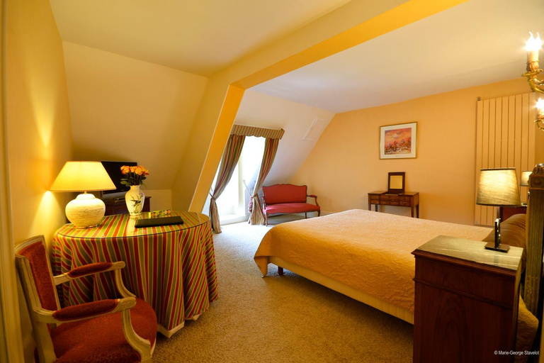 Bedroom 3, Chateau de Vault de Lugny, Yonne