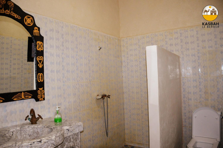 Bathroom 4, Kasbah Du Berger & Piscine, Errachidia