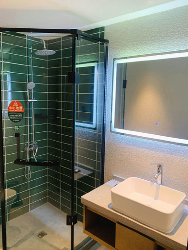 Bathroom 3, GreenTree Inn Luoyang Henan University of Science and Technology, Luoyang