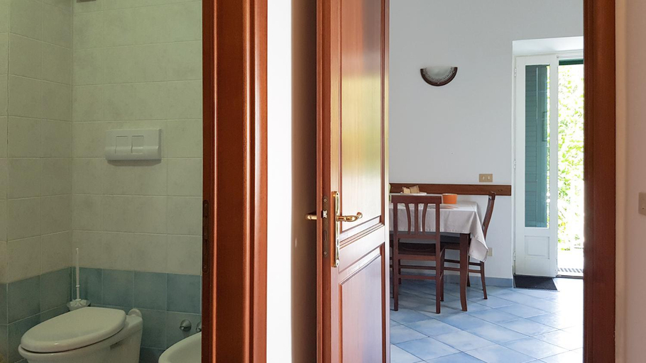 Bathroom 3, Al Poggio Antico, Salerno