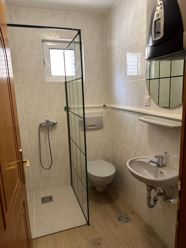 Bathroom 2, Villa IL Mare