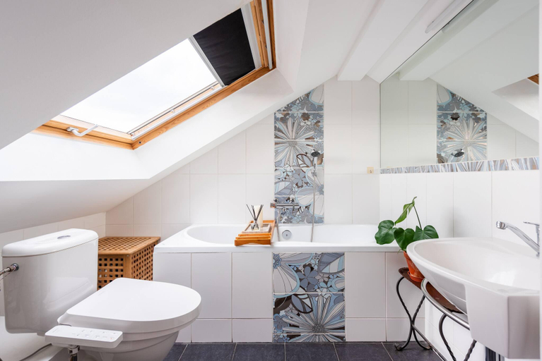 Bathroom, Charming Prague Apartment in Vrovice with Roof Terrace, Praha 2