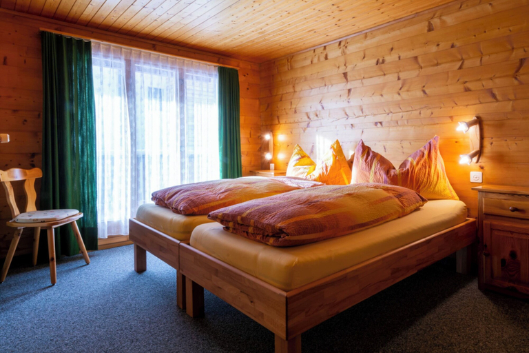 Room 5, Chalet Weisshorn 2, Raron