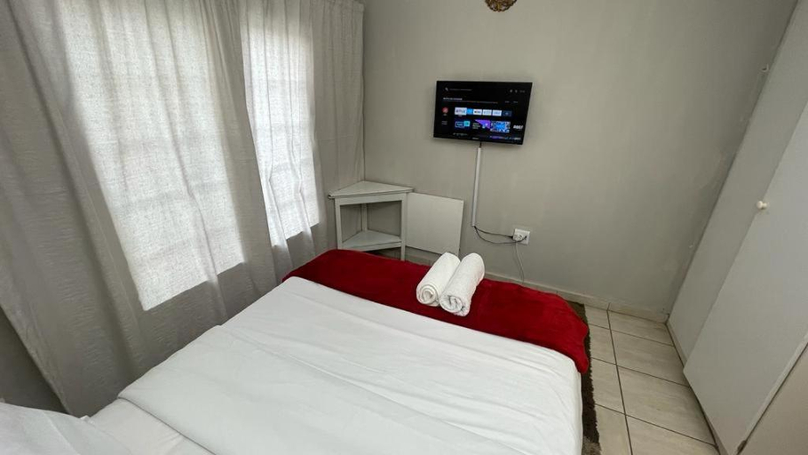 Bedroom 2, Reedsview Apartment, City of Johannesburg
