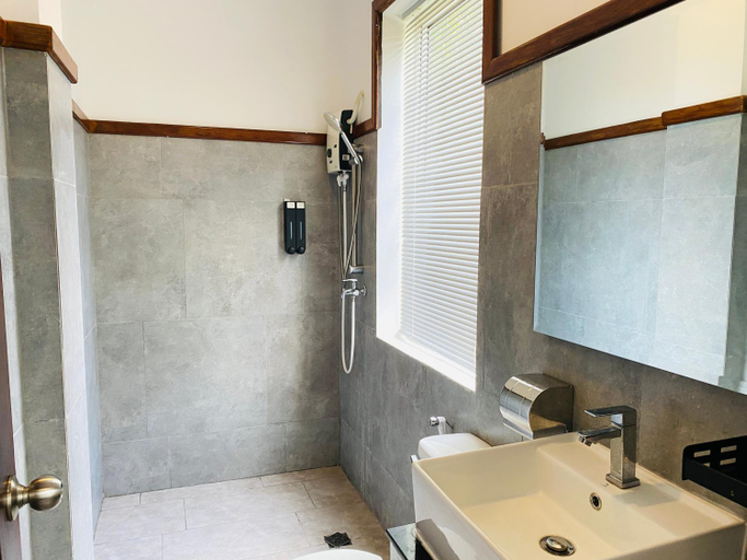 Bathroom 4, Phkachan Kep Boutique								, Kaeb