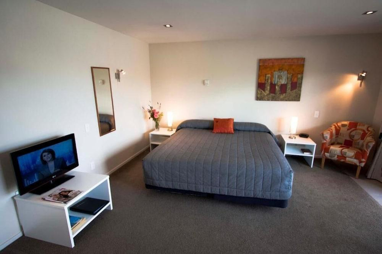 Bedroom 2, Avenue Motel, Central Otago