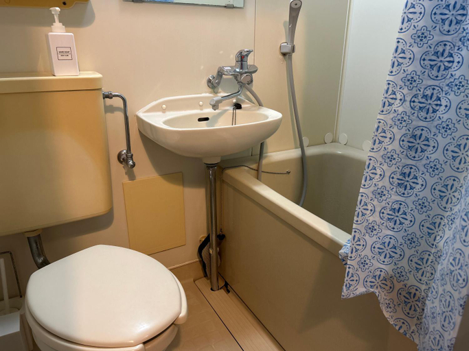 Bathroom 2, Pine House in Churaumi, Motobu