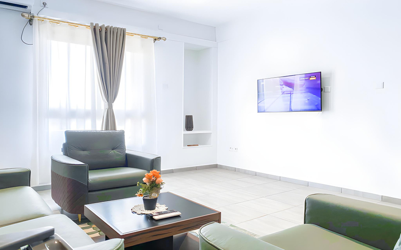 Others 5, Manou Hotel, Wouri