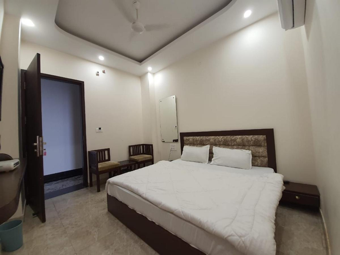 Bedroom 2, Gokul Grand, Dehradun