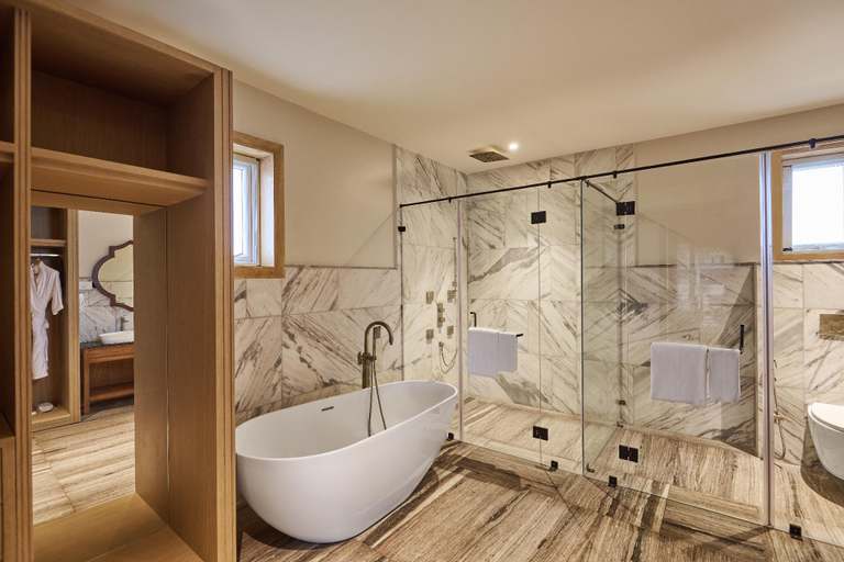 Bathroom 3, The Solitaire bliss, Tinsukia