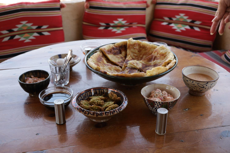 Food & Drinks 5, Northern Lake Lodge, Unorganized in Al Qahirah