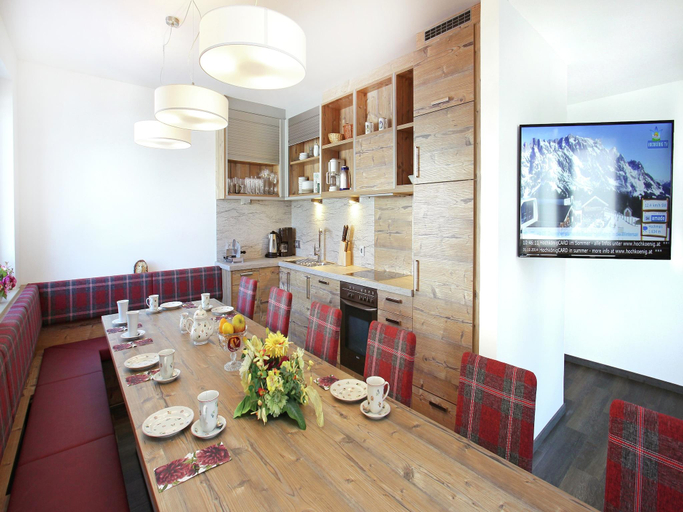 Food & Drinks 4, Cozy Holiday Apartment Near the ski Slope, Zell am See
