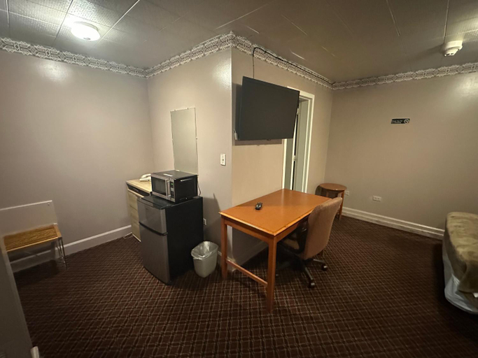 Others 3, Mark Twain Motor Inn, Chemung