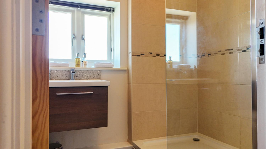 Bathroom 3, The Pheasant Pub with Rooms, Essex