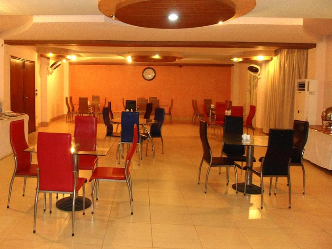 Food & Drinks 4, Hotel Mayfair Lahore, Lahore