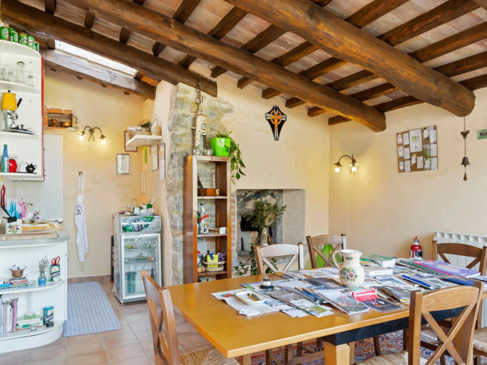 Food & Drinks 4, Stay with Local Flavors, Perugia
