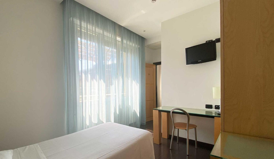 Bedroom 5, Luxury Rooms Padova Station, Padua