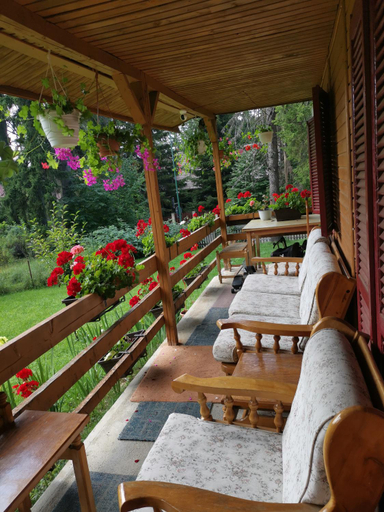 Others 5, Challet Montan, Brasov