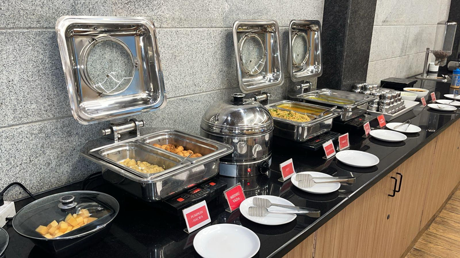 Food & Drinks 5, PLA RATHNA RESIDENCY , Tiruchirappalli