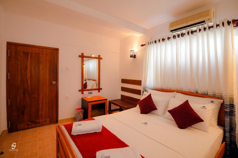 Bedroom 2, Livin Lush, N. Palatha East