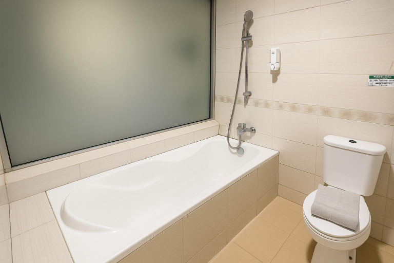 Bathroom, Excellent Seven -E7 Hotel Bandung , Bandung