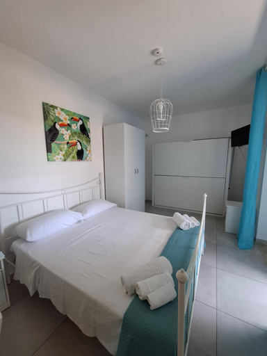 Bedroom 3, Coast to coast Salento sea rooms, Lecce