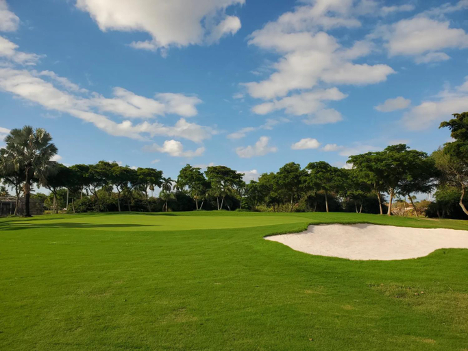 Others 3, Stunning 2-Bd Condo Naples, 55+, pool, Chickee, golf, Collier