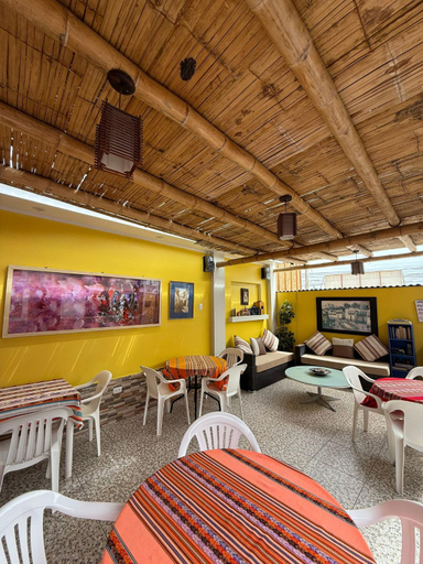 Food & Drinks 3, Atenas Backpacker Hospedaje, Pisco