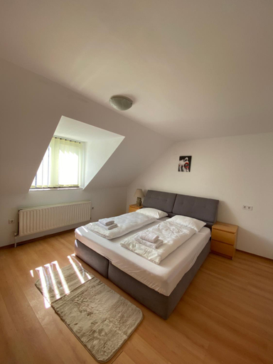 Others 4, MAT & EDW RooM, Campulung Moldovenesc