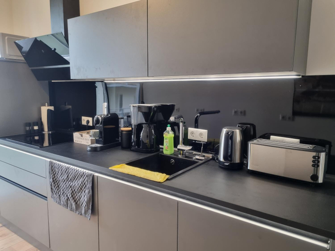 Others 4, maremar - Apartments am Ferberturm - Luxus Boxspringbett - Kuche - Arbeitsplatz - WLAN, Gera