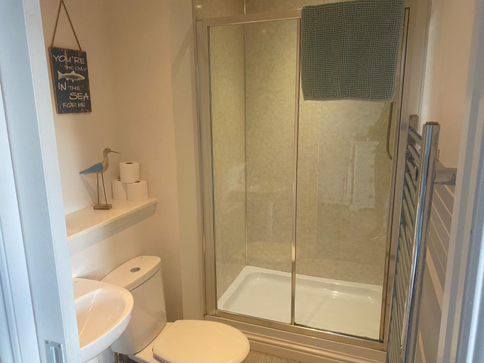 Bathroom 2, Sma Harbour Hoose, Aberdeenshire