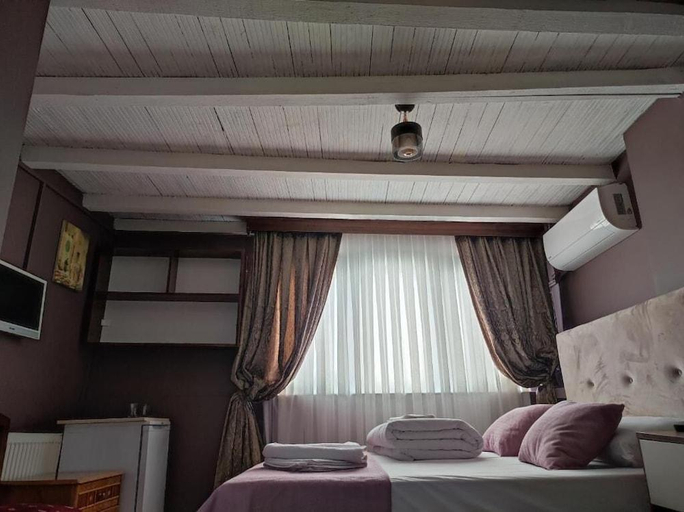 Bedroom 5, Grey House, Fatih