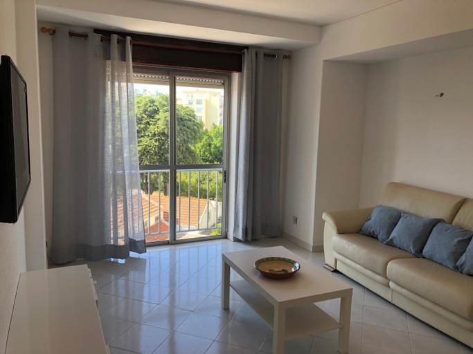 Others 3, Lovely Home, Setúbal