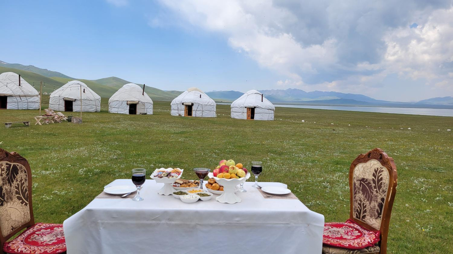 Food & Drinks 4, Zalkar Yurt Camp, Song-Kol
