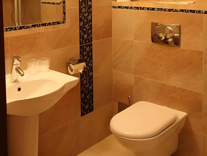 Bathroom 3, Hotel Pan Tadeusz, Legionowo