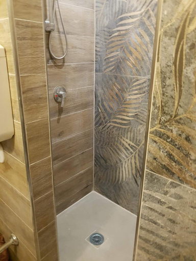 Bathroom 3, Ruggero Settimo Gallery, Palermo