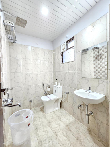 Bathroom 3, The Sky Comfort Hotel Brahm Sambandh, Rajsamand
