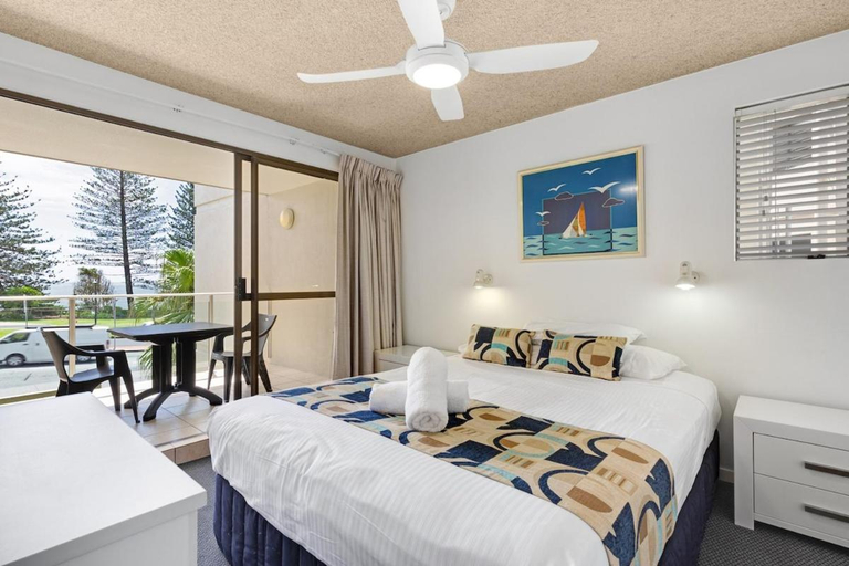 Bedroom 2, Bellardoo Holiday Apartments, Maroochy - Mooloolaba