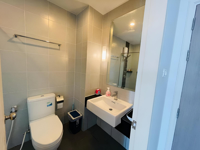 Bathroom 4, High Rise Condo Chiang Mai Central Festival, Muang Chiang Mai