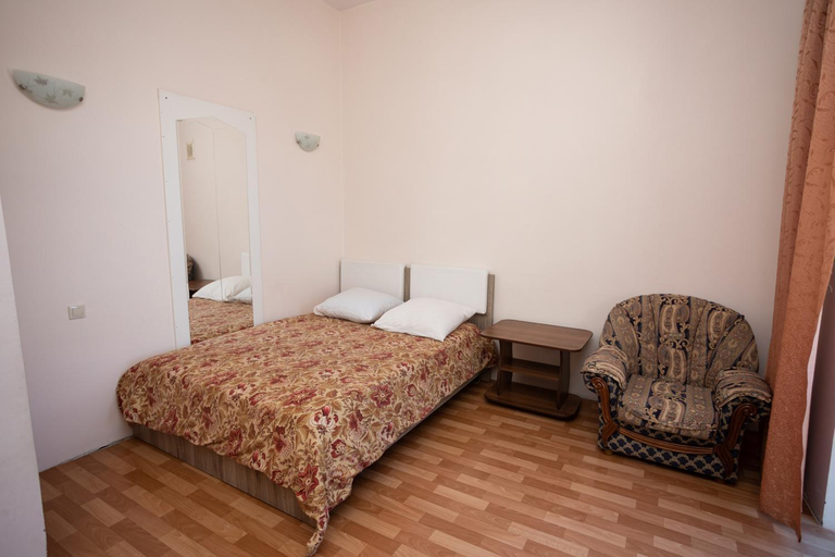 Bedroom, Guesthouse Lastochkino gnezdo, Gelendzhik gorsovet