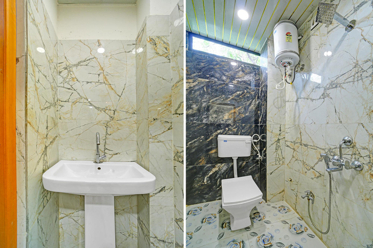 Bathroom 5, Fabhotel Starlight Inn, Ujjain
