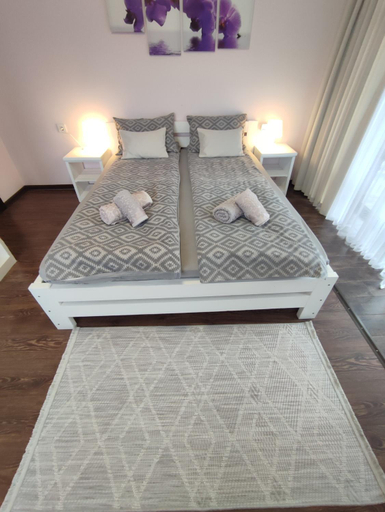 Bedroom 2, Карпатська Вершина, Nadvirnians'kyi