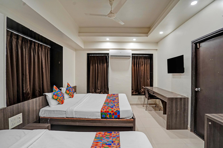 Bedroom 3, Via Royal Inn I, Pune