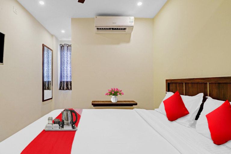Bedroom 1, Relax Residency, Bangalore