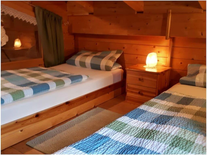 4, Milena - Hut No. 12 Comfortable Vacation Home, Murtal