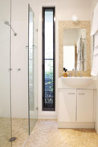 Bathroom 4, The Woods Pokolbin, Cessnock