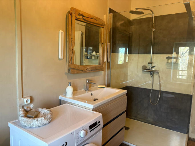 Bathroom 4, SCI Domaine Saint Martin le grand, Hérault
