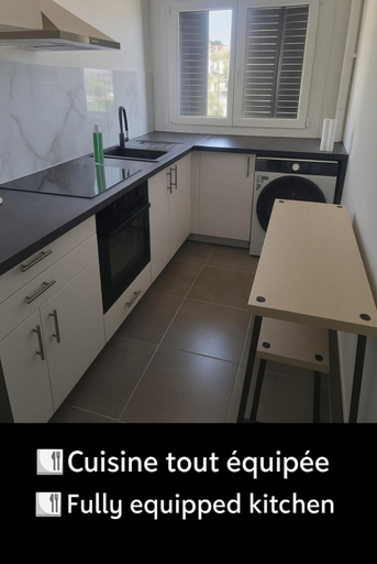 Others 2, Chambre privative renove 2024, climatisation, tramway sur place , 12 min centre, 16 min plage, aperc, Alpes-Maritimes