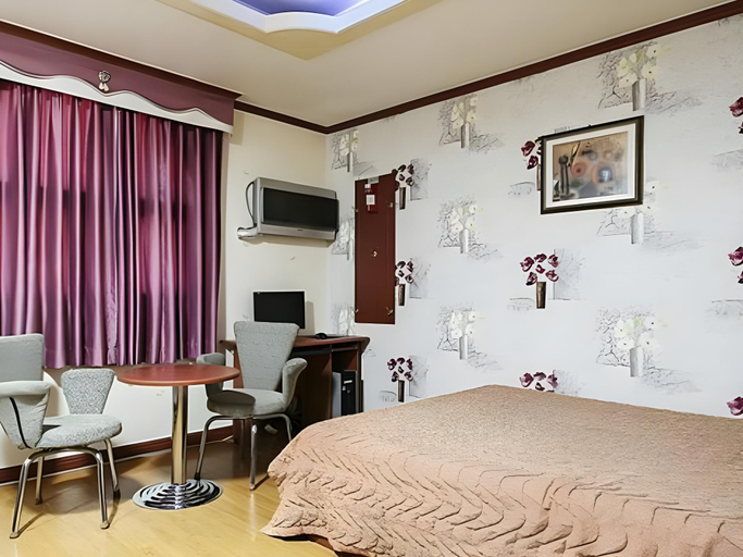 Bedroom, Hilltop Motel Asan, Asan
